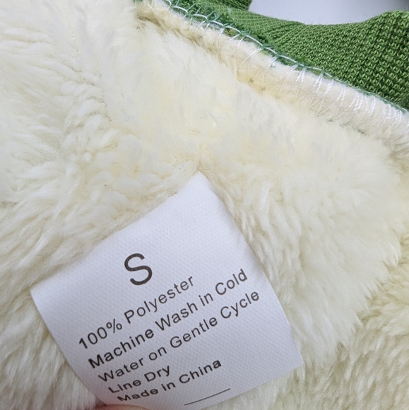 Small green dog winter coat - Picture 4 of 5